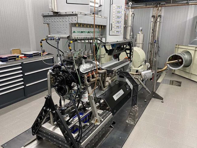 Abstimmung eines neu aufgebauten Ford 427 Windsor V8 Motors auf dem Stationären Prüfstand der Herrmann Motorenentwicklung GmbH