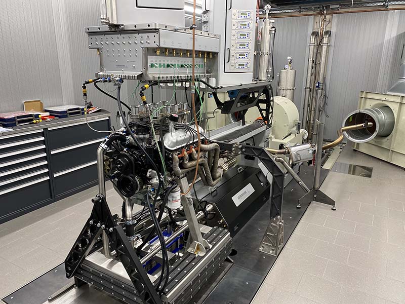 Abstimmung eines neu aufgebauten Ford 427 Windsor V8 Motors auf dem Stationären Prüfstand der Herrmann Motorenentwicklung GmbH